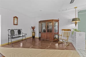 6801 PINELLAS POINT DRIVE, ST PETERSBURG, FL 33712 - MLS#MFRTB8386829