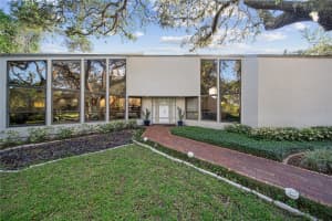 14825 LAKE MAGDALENE CIRCLE, TAMPA, FL 33613 Sold 08/04/25