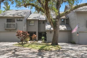 2033 Arbor Dr, CLEARWATER