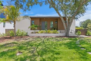 500 38TH AVENUE, ST PETERSBURG, FL 33704 Sold 06/20/25