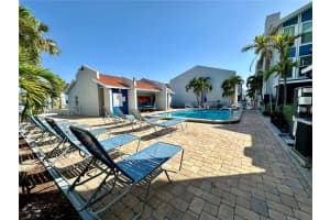320 Medallion Blvd #g, MADEIRA BEACH