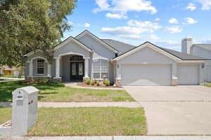 4401 Arranmore Cir, VALRICO