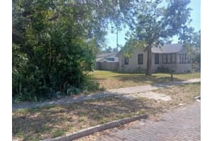 930 JAMES AVENUE, ST PETERSBURG, FL 33705 - MLS#MFRTB8387050