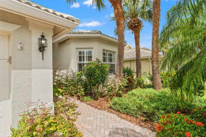 5009 SANDY BROOK CIRCLE, WIMAUMA, FL 33598 - MLS#MFRTB8387114