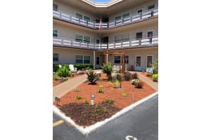 5530 80th St N #a306, ST PETERSBURG