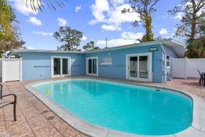1818 INDIAN ROCKS RD S, LARGO, FL 33774 - MLS#MFRTB8387367