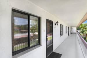 172 Lakeview Way #172, OLDSMAR