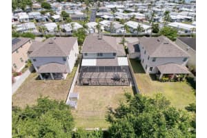 10560 LAKE SEMINOLE TERRACE, SEMINOLE, FL 33772 - MLS#MFRTB8387578