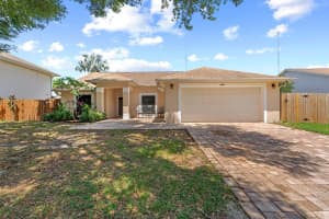 10310 SALISBURY STREET, RIVERVIEW, FL 33569 Sold 06/27/25