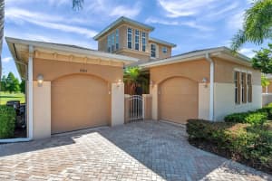 2407 KENSINGTON GREENS DRIVE, SUN CITY CENTER, FL 33573 Sold 06/20/25