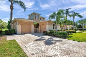2407 KENSINGTON GREENS DRIVE, SUN CITY CENTER, FL 33573 Sold 06/20/25