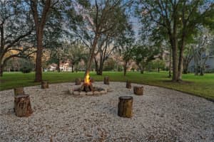 11441 Hammock Oaks Ct Lithia, FL 33547 - Off Market