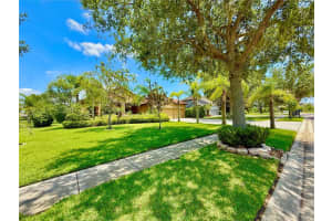 9313 Lisbon St, SEFFNER