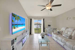 1015 7TH AVENUE, RUSKIN, FL 33570 Sold 08/19/25