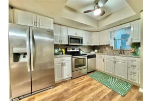 10800 US HIGHWAY 19 N #127, PINELLAS PARK, FL 33782 - MLS#MFRTB8388032