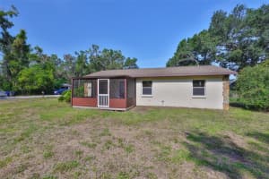 1019 Lakeside Dr, SEFFNER
