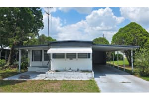 37229 Lois Ave, ZEPHYRHILLS