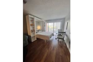51 ISLAND WAY, CLEARWATER BEACH, FL 33767 Sold 07/17/25