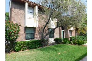 204 Caryl Way, OLDSMAR