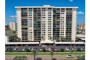 400 ISLAND WAY, CLEARWATER BEACH, FL 33767 - MLS#MFRTB8388245