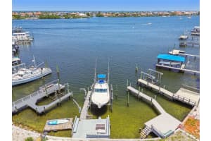 6322 COCOA LANE, APOLLO BEACH, FL 33572 Sold 07/18/25