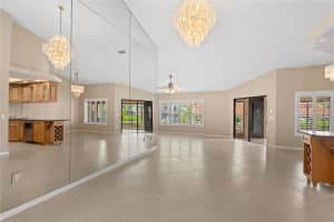 77 GULFWINDS DRIVE, PALM HARBOR, FL 34683 Sold 10/09/25