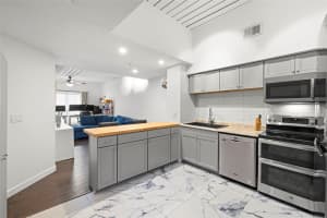 2410 AZEELE STREET, TAMPA, FL 33609 - MLS#MFRTB8388506
