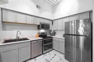 2410 AZEELE STREET, TAMPA, FL 33609 - MLS#MFRTB8388506