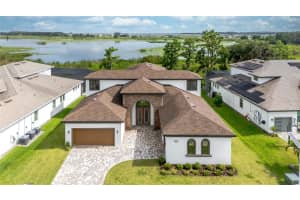 8834 Sanders Tree Loop, WESLEY CHAPEL