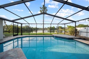 3925 DUNAIRE DRIVE, VALRICO, FL 33596 - MLS#MFRTB8388619