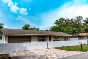 6423 Boxwood St, BROOKSVILLE