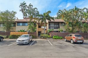 775 VILLAGE DRIVE, ST PETERSBURG, FL 33716 Sold 07/08/25