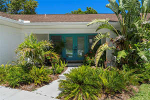 60 LAKEVIEW COURT, PALM HARBOR, FL 34683 Sold 07/11/25