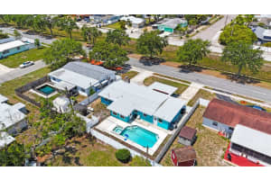 3215 58TH STREET, ST PETERSBURG, FL 33710 - MLS#MFRTB8388754