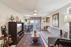 512 HILLPINE WAY, BRANDON, FL 33510 Sold 06/30/25