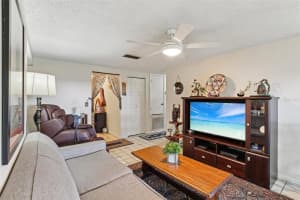 512 HILLPINE WAY, BRANDON, FL 33510 Sold 06/30/25