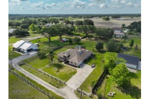 611 Robinson Oaks Ln, PLANT CITY