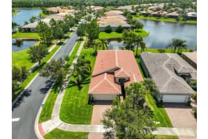 16227 CAPE CORAL DRIVE, WIMAUMA, FL 33598 - MLS#MFRTB8389033