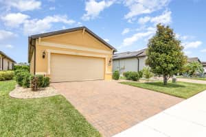 472 PONTEVEDRA ROAD, DAVENPORT, FL 33837 Sold 09/04/25