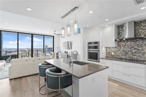 100 1ST AVENUE, ST PETERSBURG, FL 33701 Sold 06/17/25