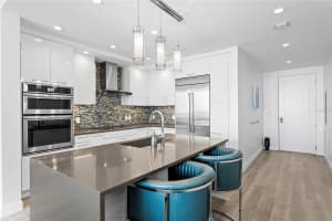 100 1ST AVENUE, ST PETERSBURG, FL 33701 Sold 06/17/25