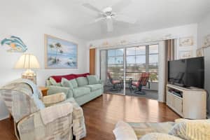5157 SILENT LOOP, NEW PORT RICHEY, FL 34652 - MLS#MFRTB8389093