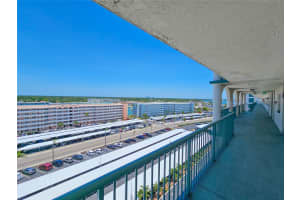 6020 SHORE BOULEVARD, GULFPORT, FL 33707 Sold 07/21/25