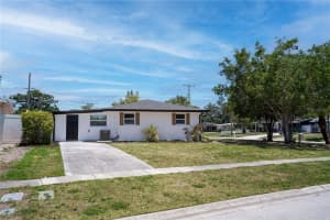 9097 SOUTHERN COMFORT DRIVE, LARGO, FL 33773 Sold 06/25/25