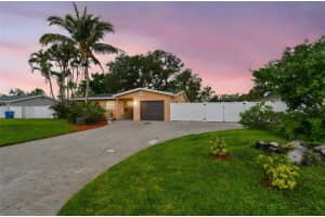 4400 HELENA STREET, ST PETERSBURG, FL 33703 Sold 07/17/25