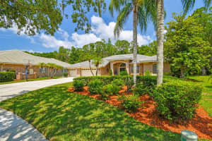 1877 MUIRFIELD WAY, OLDSMAR, FL 34677 Sold 08/01/25