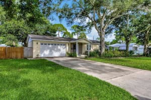 1524 ESSEX DRIVE, ST PETERSBURG, FL 33710 - MLS#MFRTB8389201