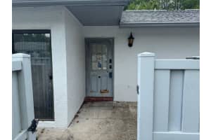 1371 Pine Ridge Cir E #b8, TARPON SPRINGS