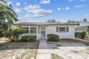 3818 Grove St S, ST PETERSBURG