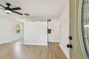 3818 GROVE STREET, ST PETERSBURG, FL 33705 - MLS#MFRTB8389266